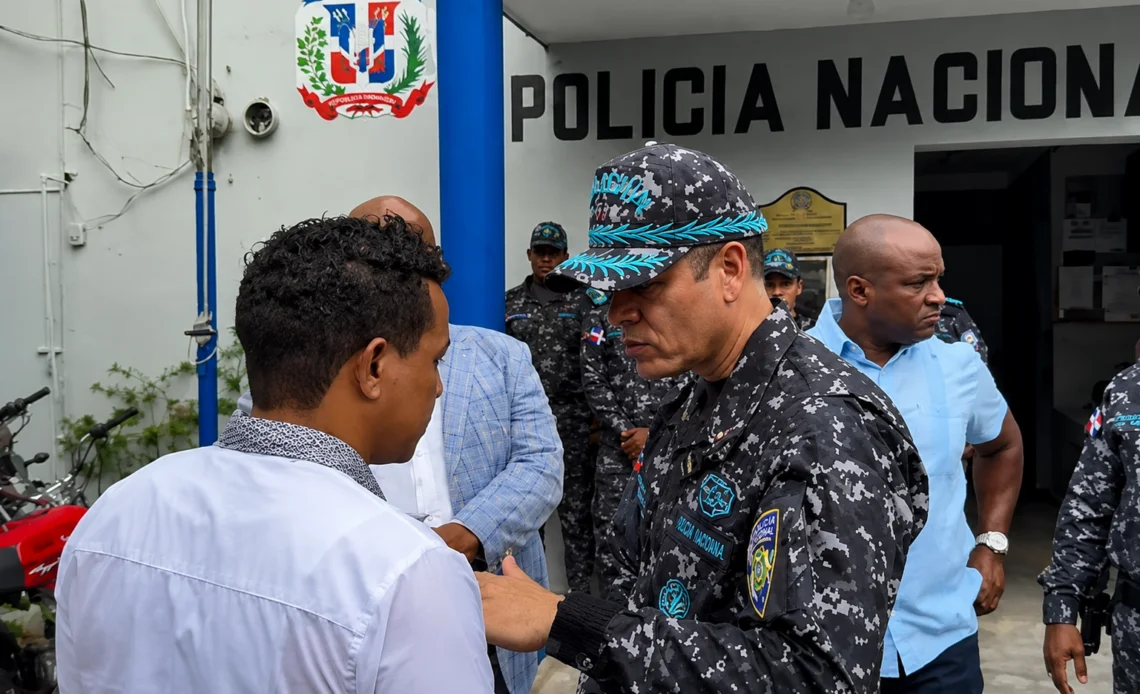 policia-1140x694
