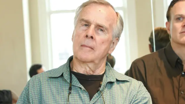 6960ea5e135165-18593558