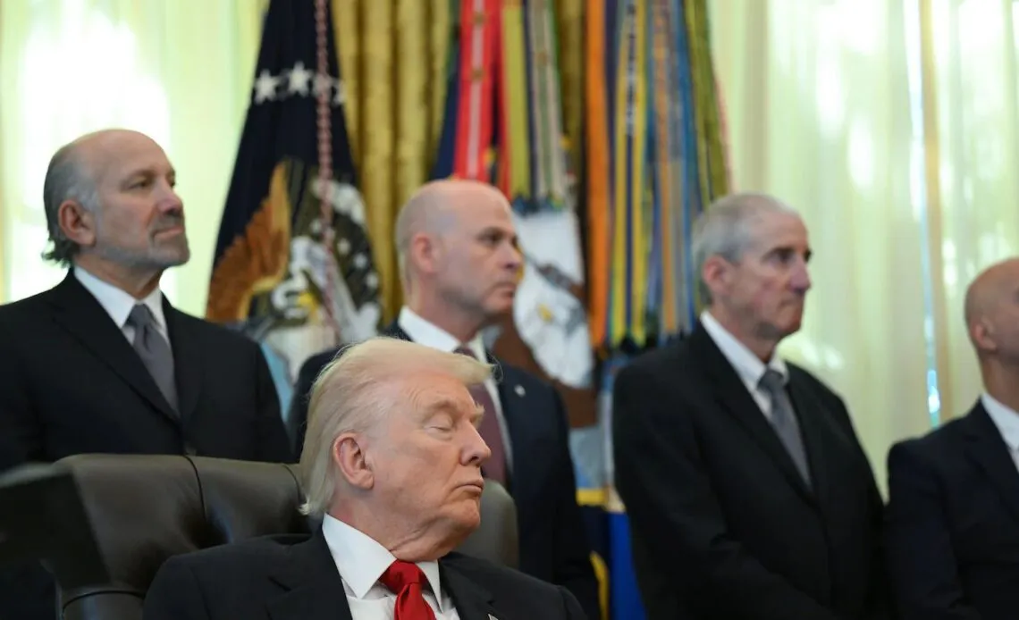 sleepy-trump121-1140x694
