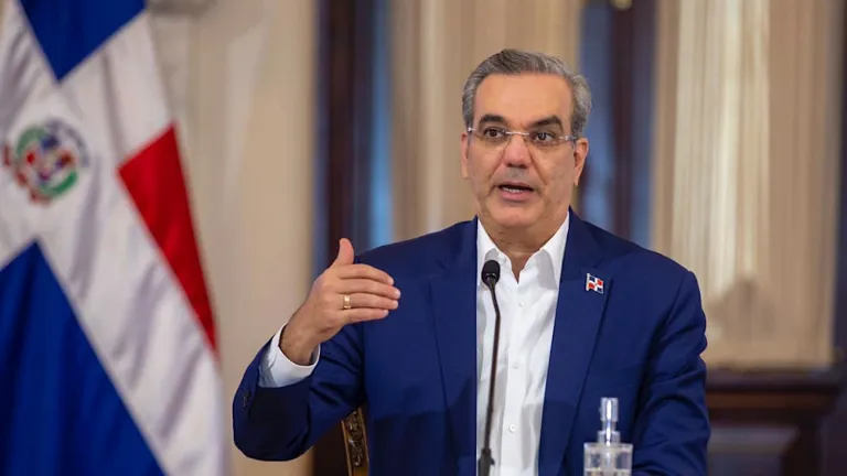 Presidente Luis Abinader 4 (1)